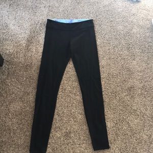Ivivva reversible black leggings